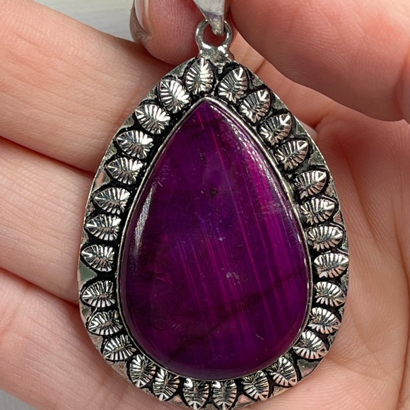 925 Sterling Silver Overlay Purple Labradorite Gemstone Statement Pendant - Picture 4 of 8